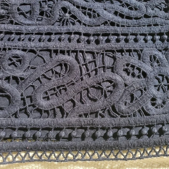 CLUB MONACO mini skirt. - Picture 9 of 9